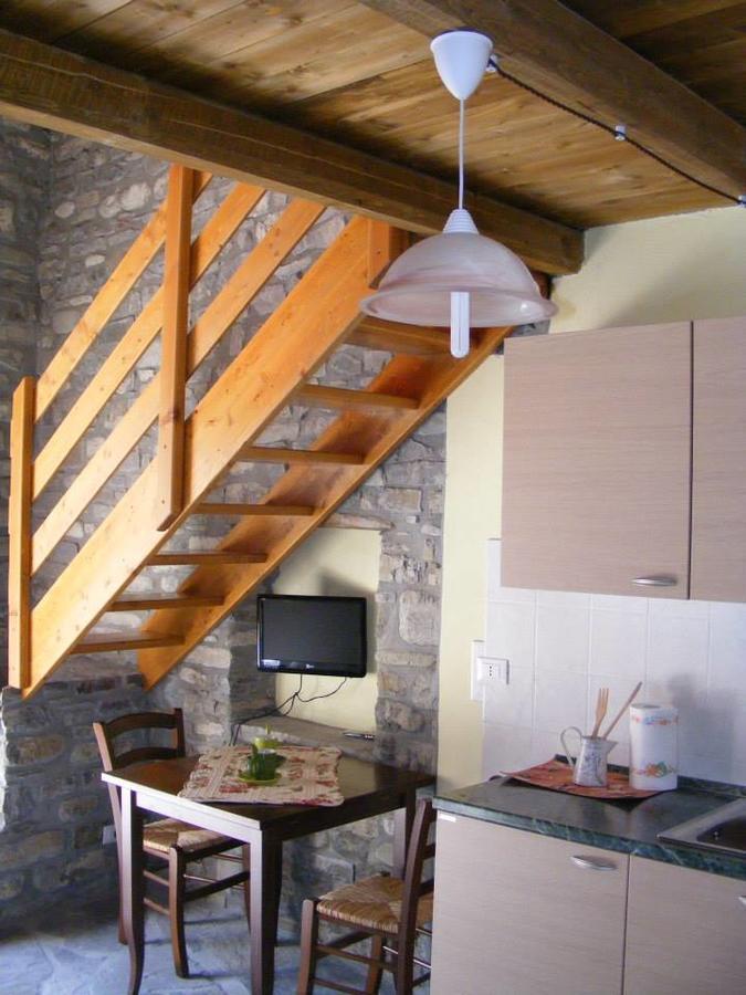 Albergo Diffuso Casa Delle Favole Ferriere Extérieur photo