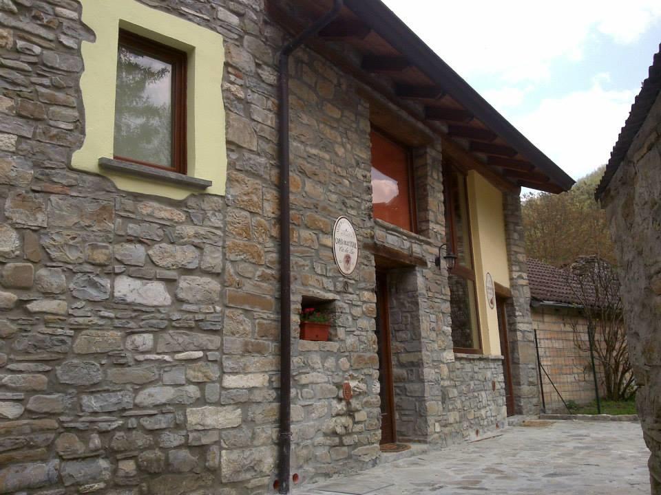 Albergo Diffuso Casa Delle Favole Ferriere Extérieur photo